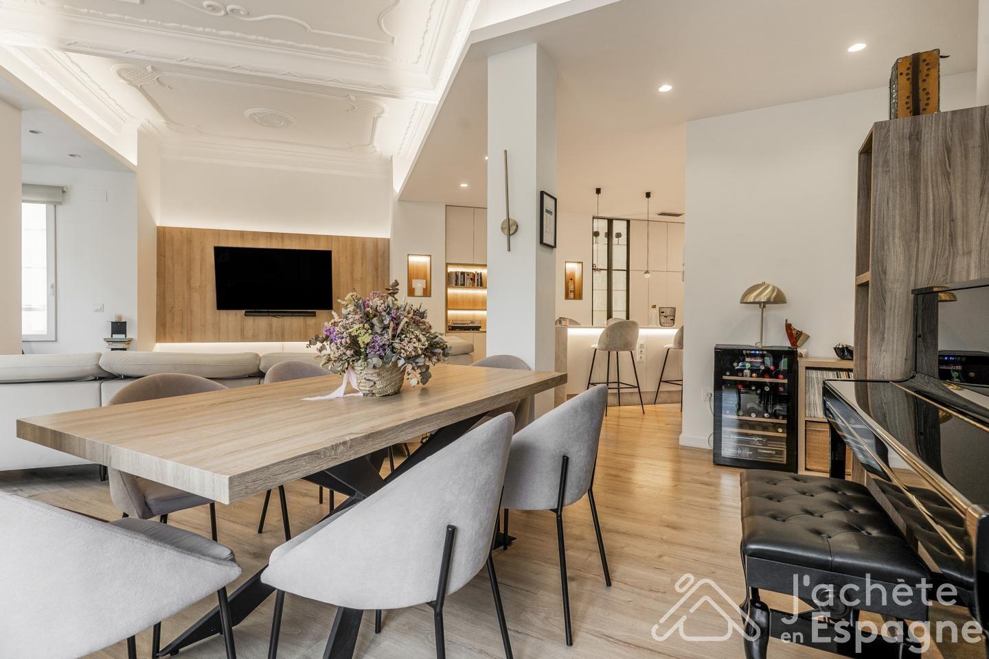 Flat for Sale in Valencia