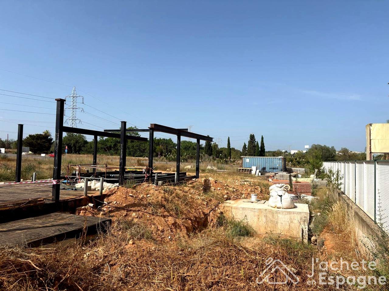 Villa for Sale in Paterna