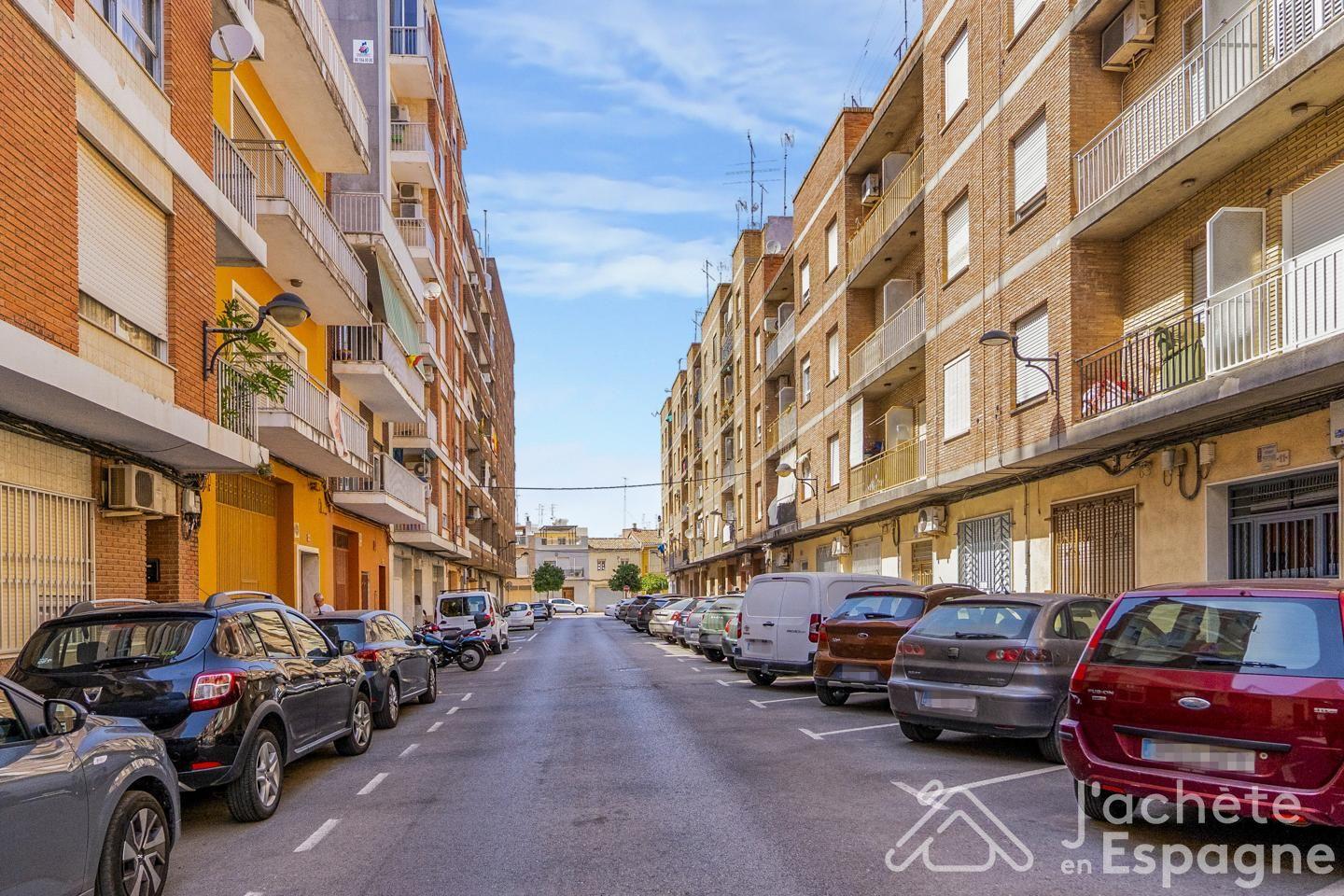 Flat for Sale in Algemesí
