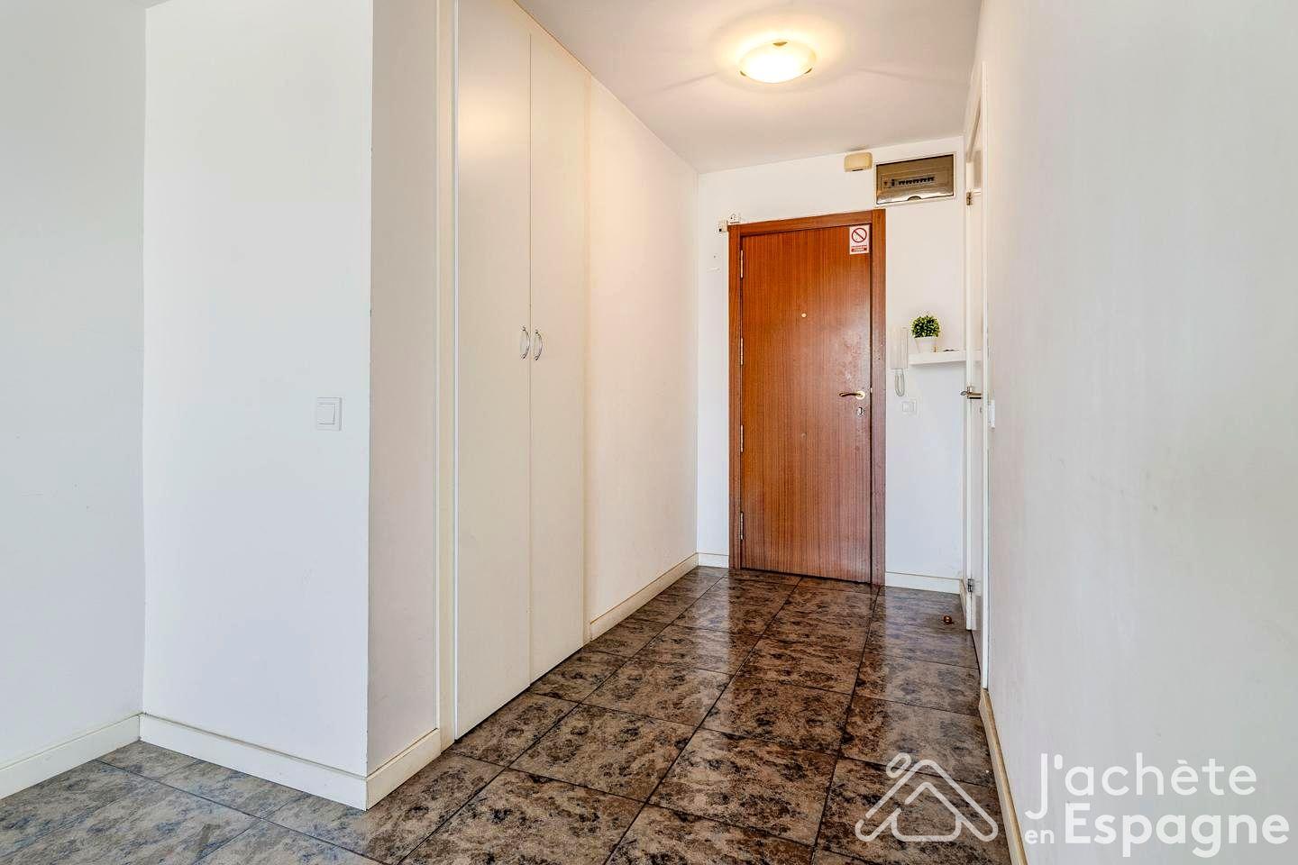 Flat for Sale in Valencia