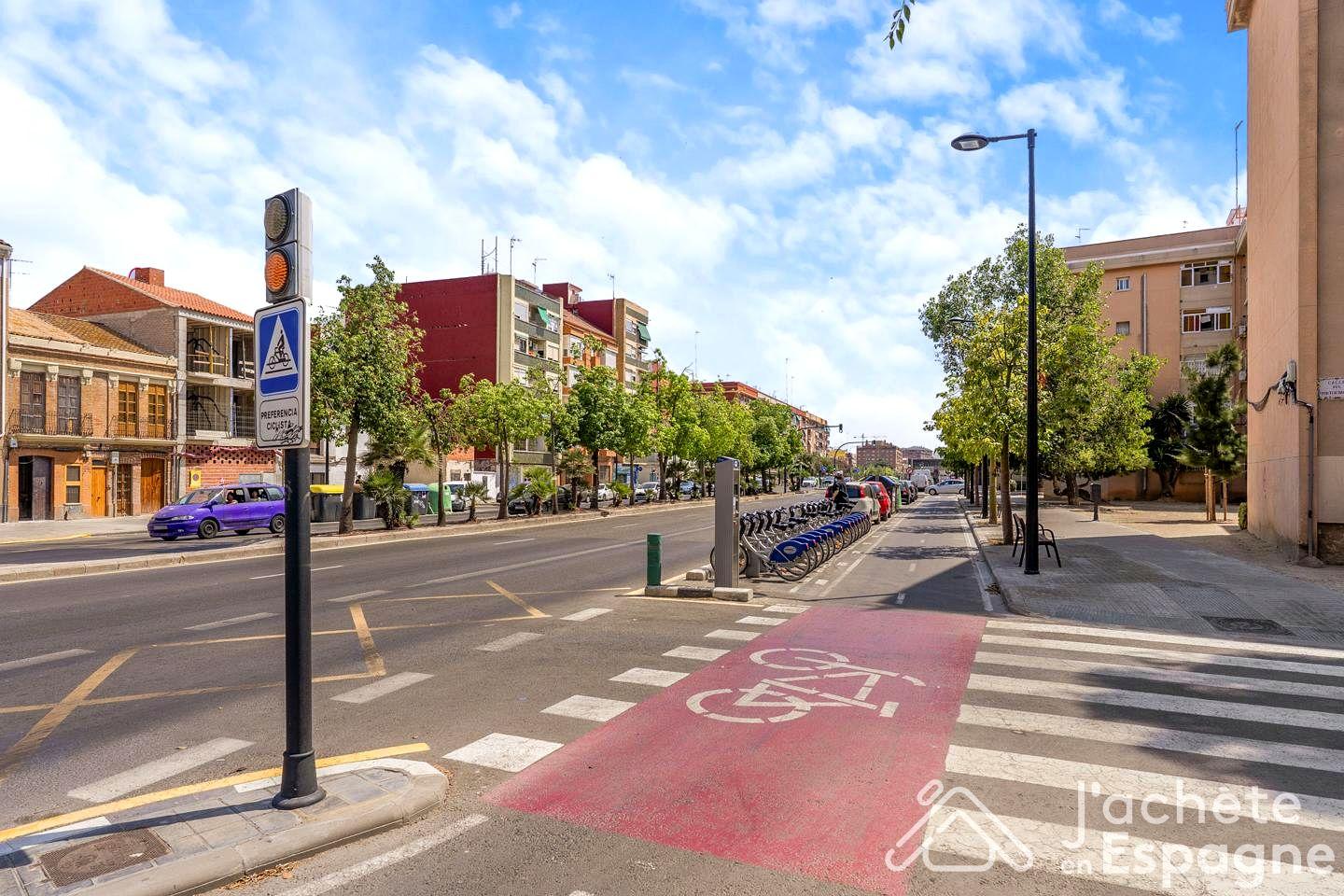 Flat for Sale in Valencia