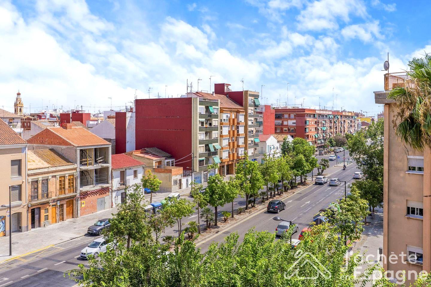 Flat for Sale in Valencia