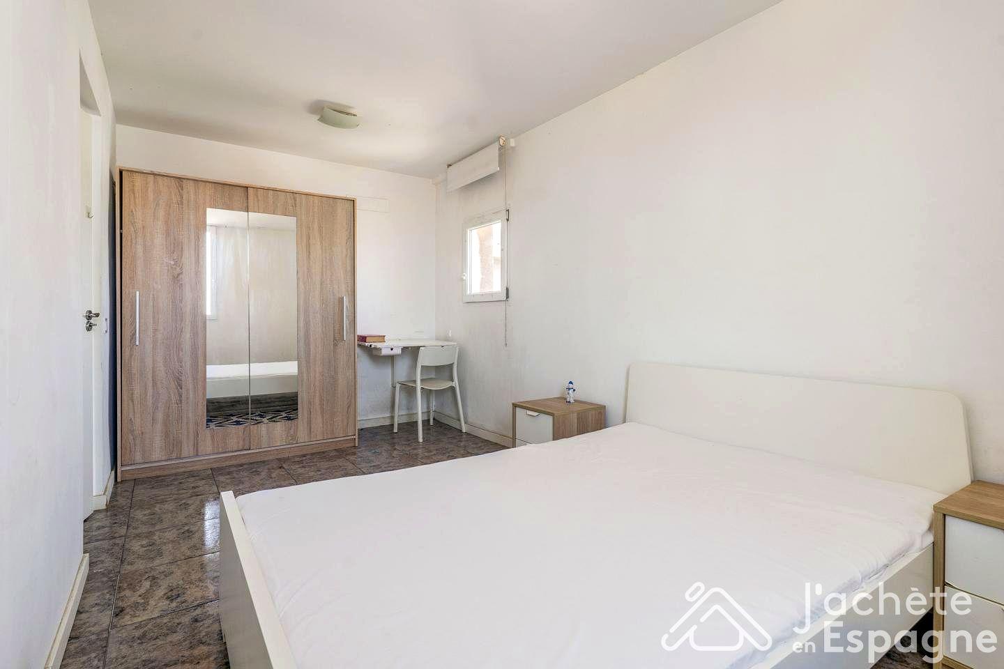 Flat for Sale in Valencia