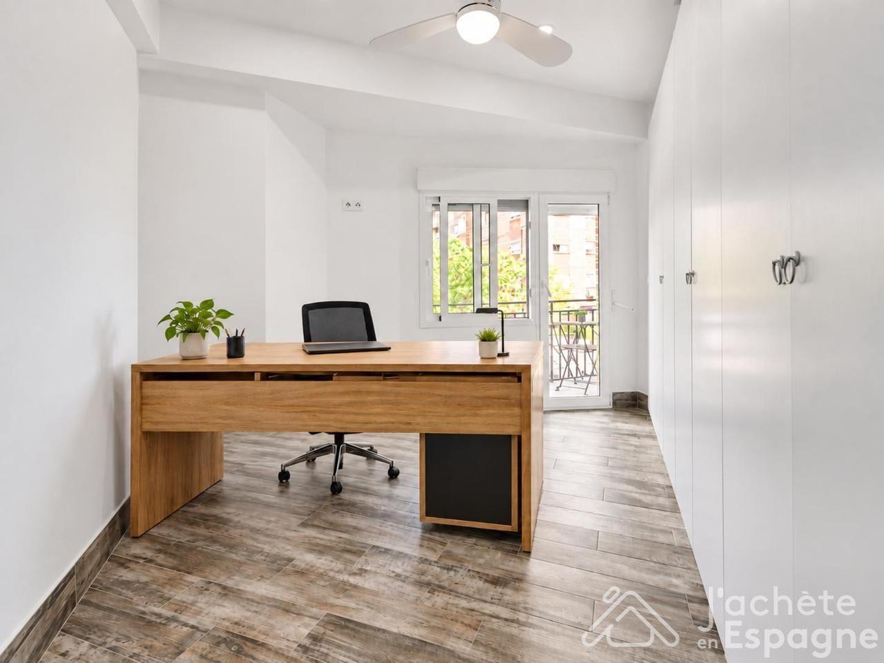 Flat for Sale in Aldaia