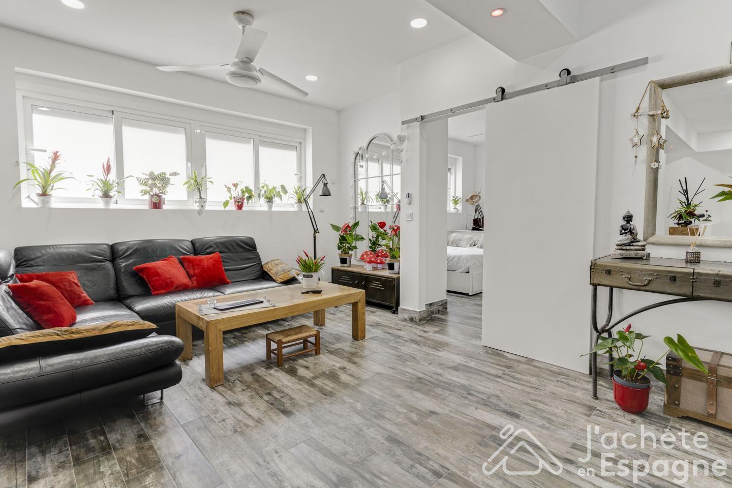 Flat for Sale in Aldaia
