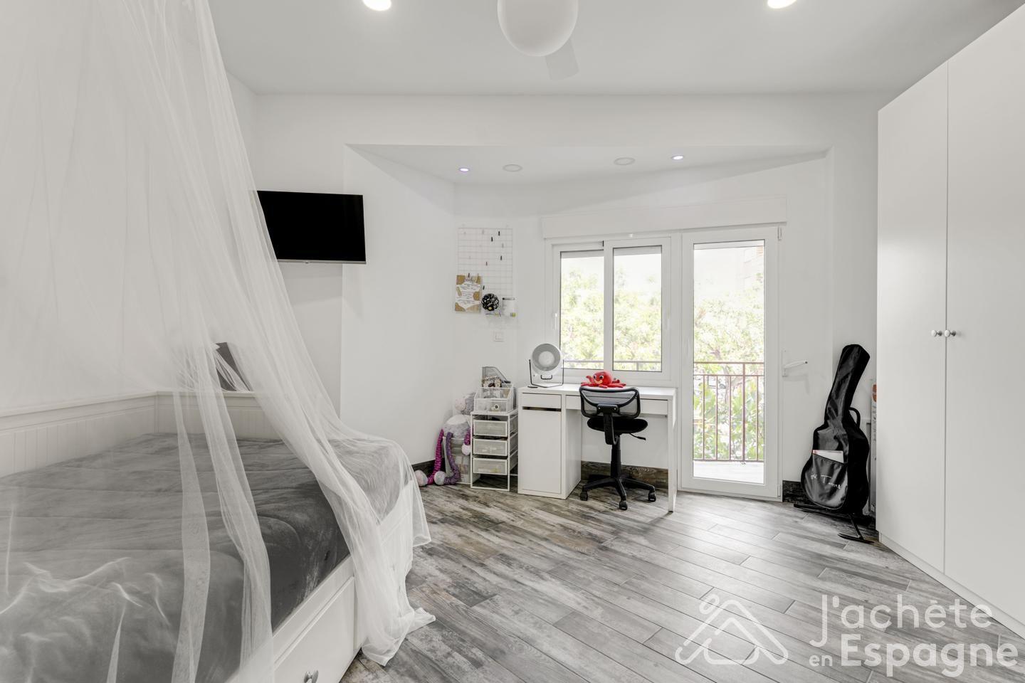 Flat for Sale in Aldaia