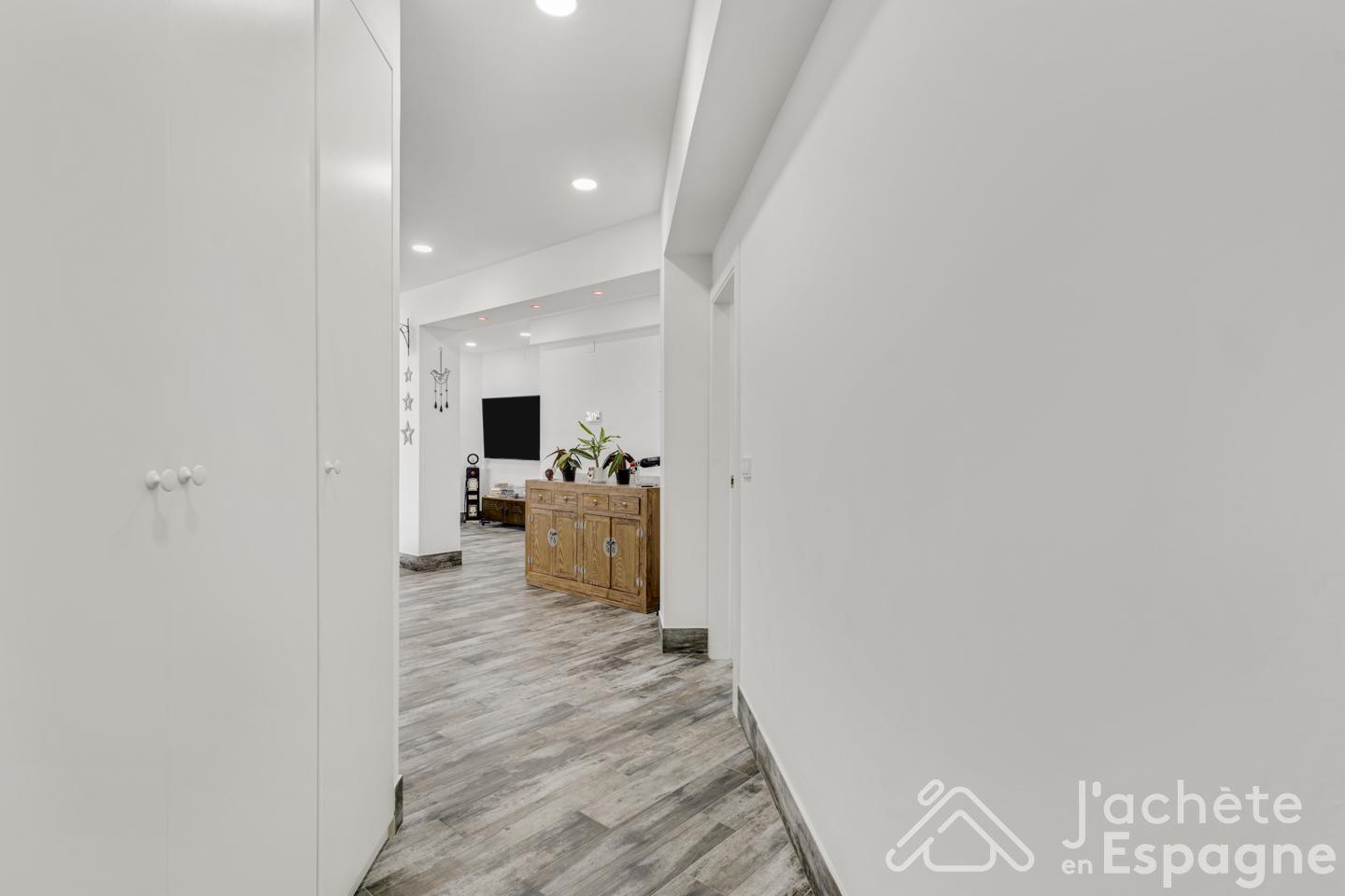 Flat for Sale in Aldaia