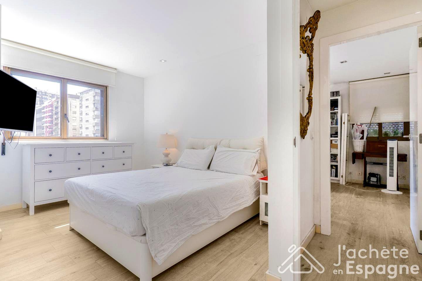 Flat for Sale in Valencia