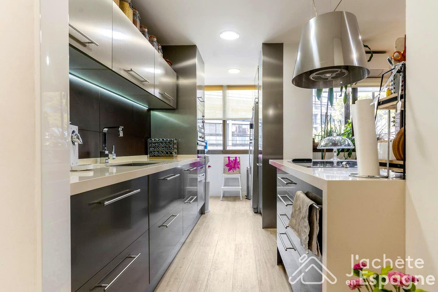Flat for Sale in Valencia
