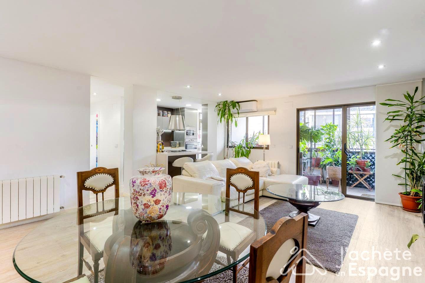 Flat for Sale in Valencia