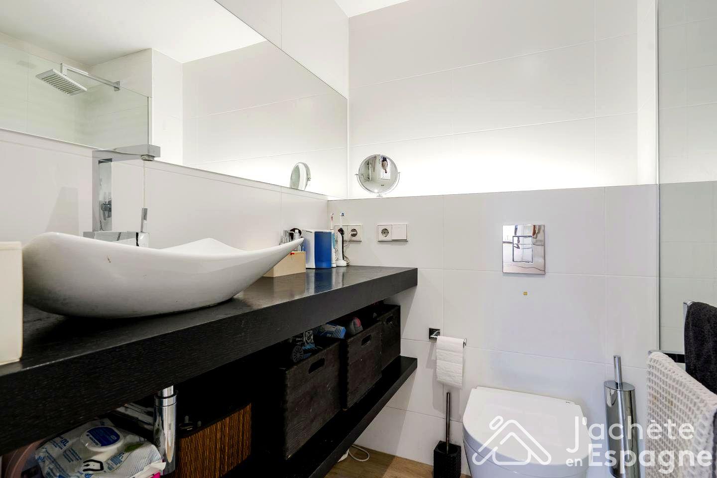 Flat for Sale in Valencia
