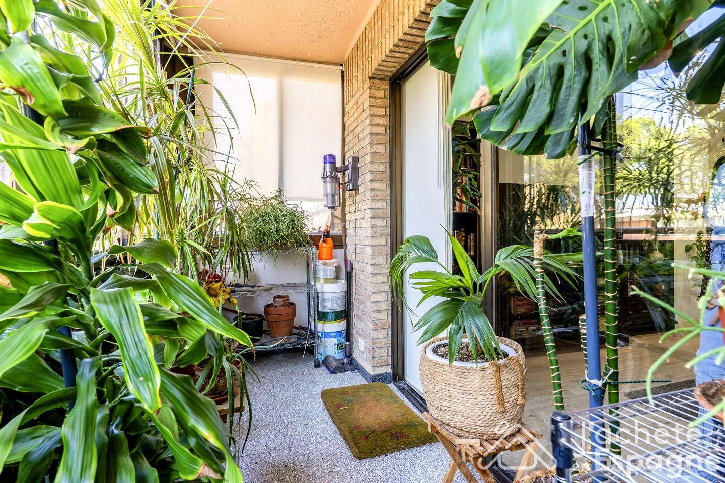 Flat for Sale in Valencia