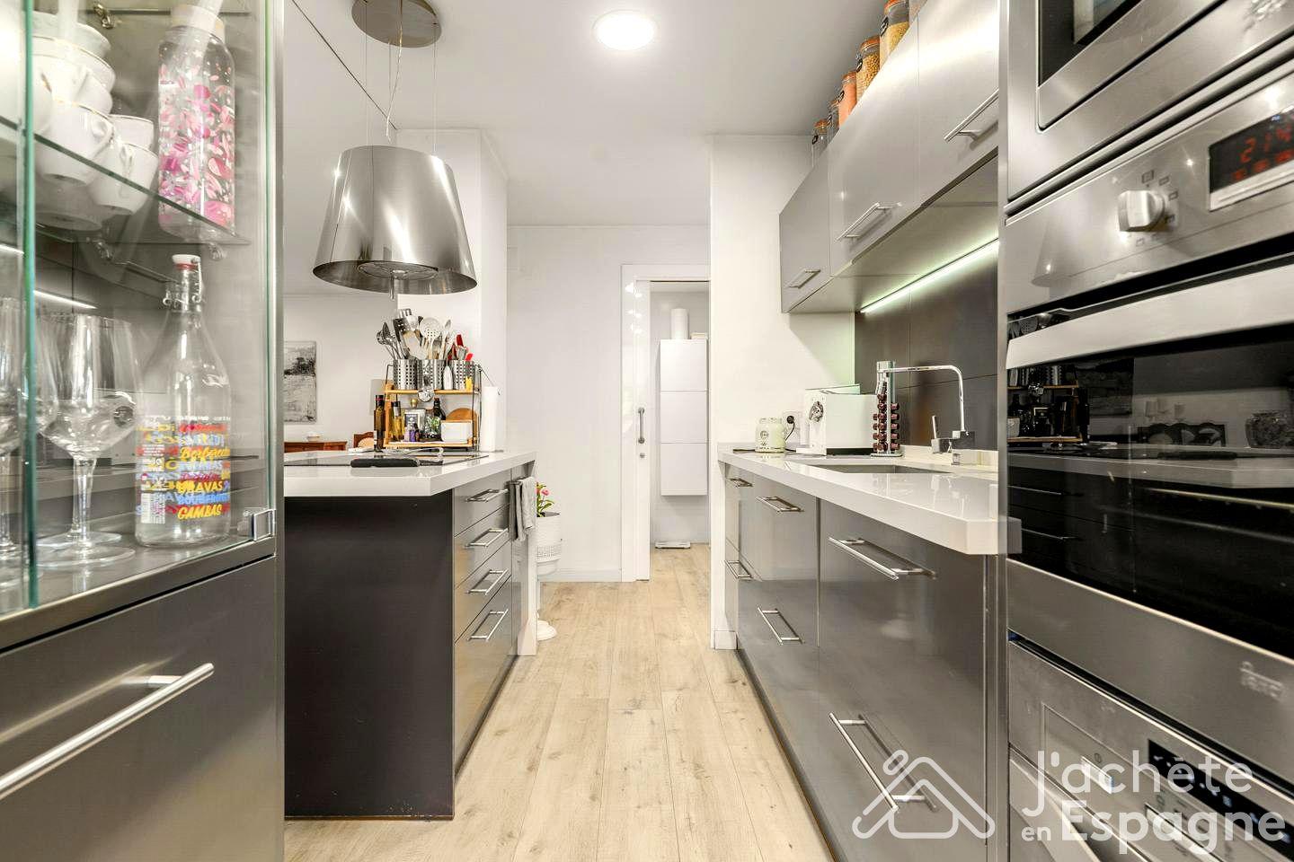 Flat for Sale in Valencia