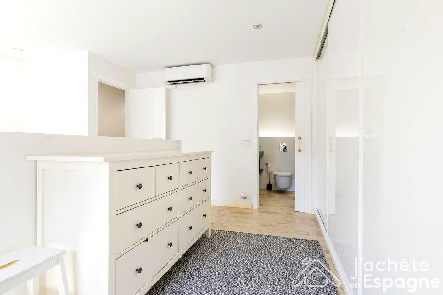 Flat for Sale in Valencia