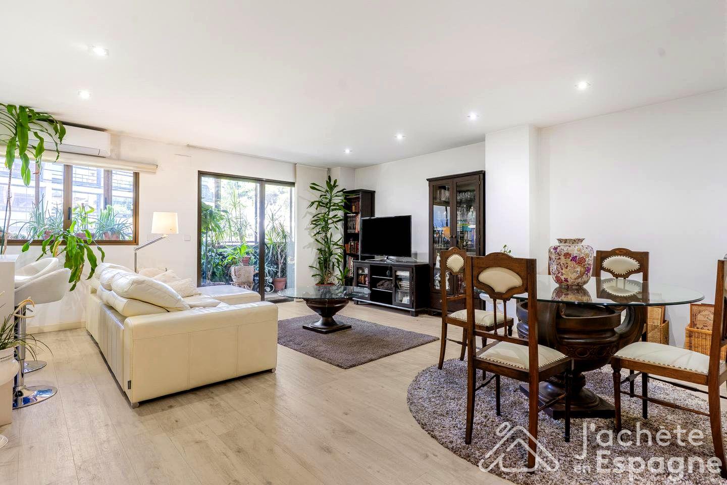 Flat for Sale in Valencia
