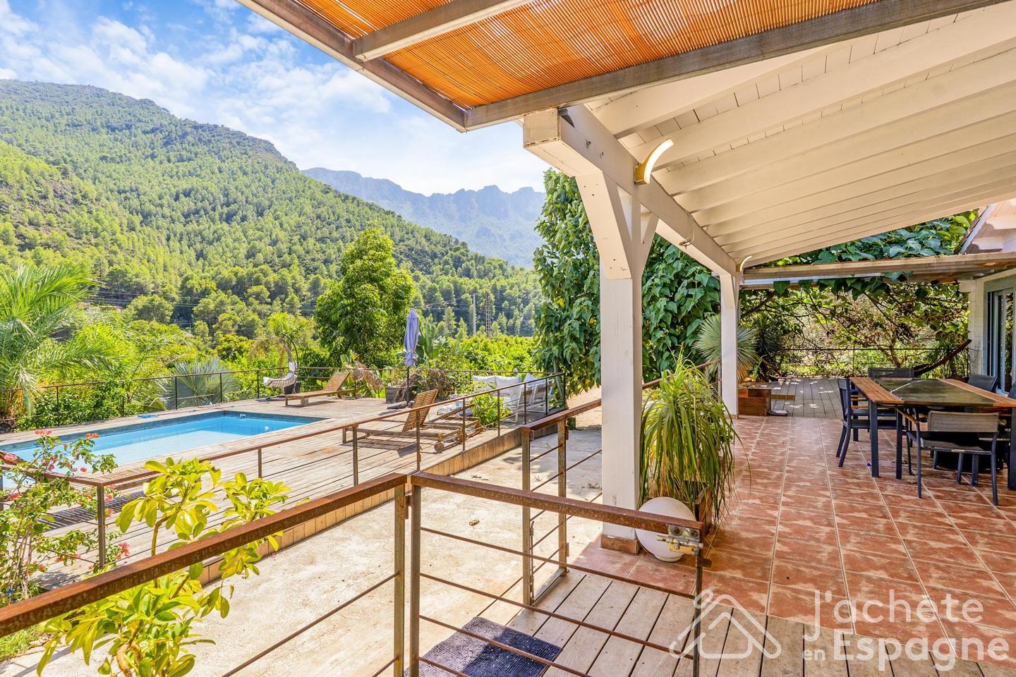 Villa for Sale in Villalonga