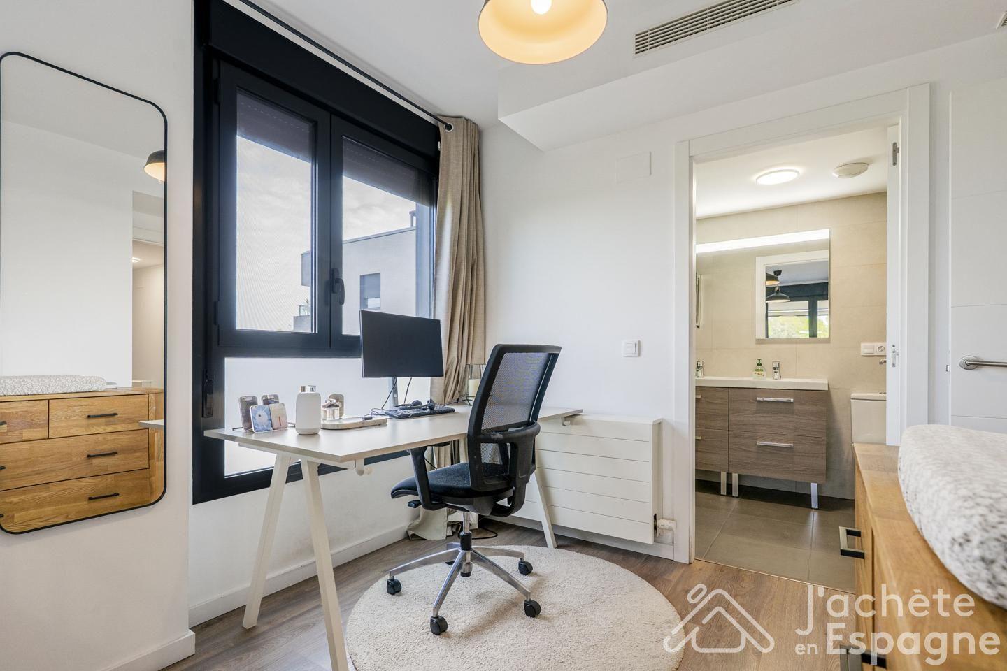 Flat for Sale in Rocafort