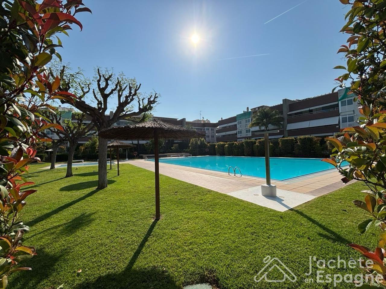 Flat for Sale in Rocafort