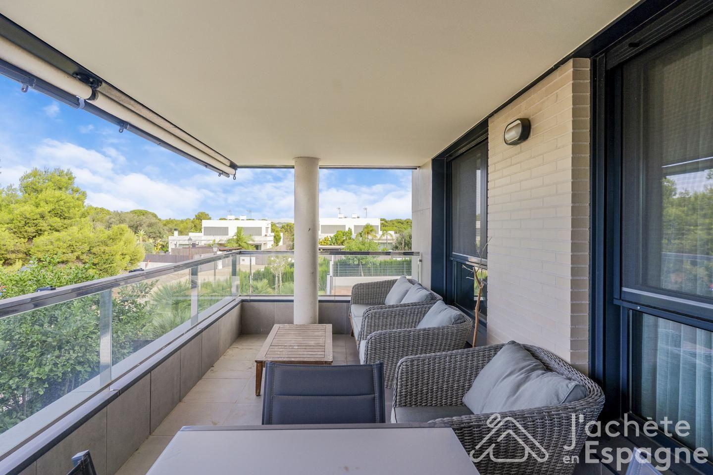 Flat for Sale in Rocafort