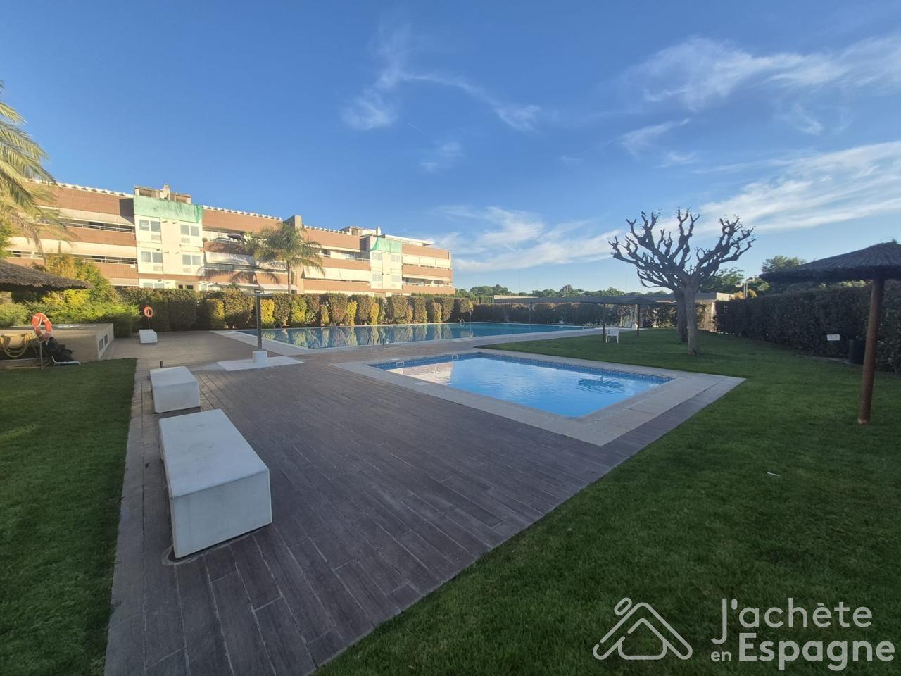 Flat for Sale in Rocafort