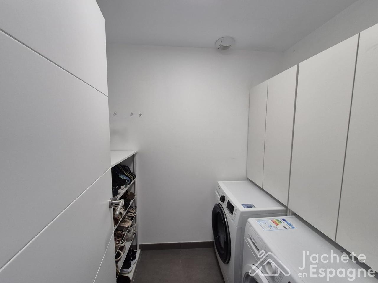 Flat for Sale in Rocafort