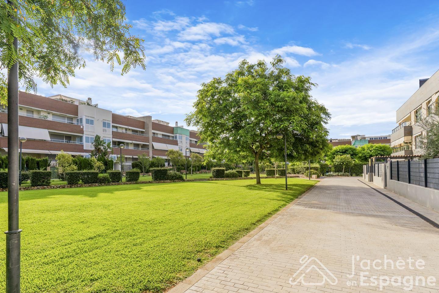 Flat for Sale in Rocafort