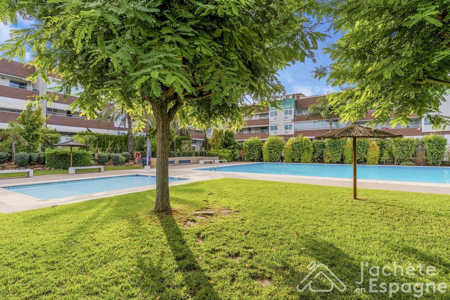 Flat for Sale in Rocafort