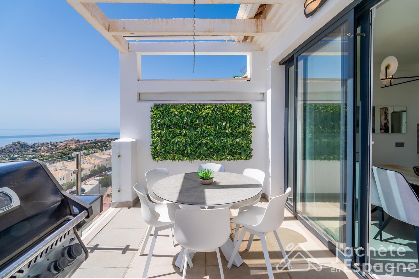 Duplex for Sale in Benalmádena