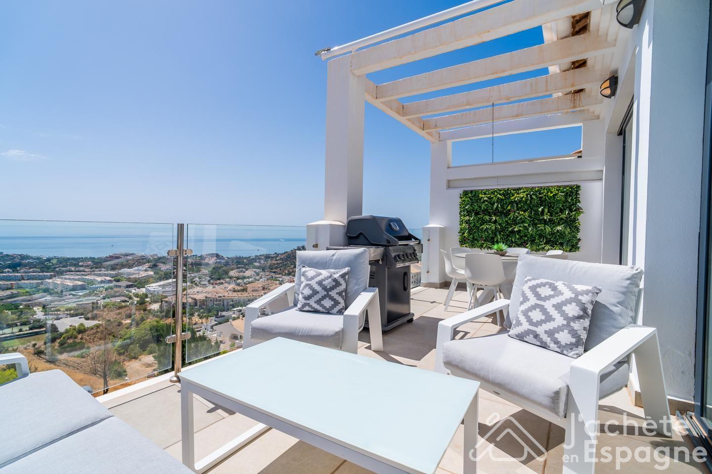Duplex for Sale in Benalmádena