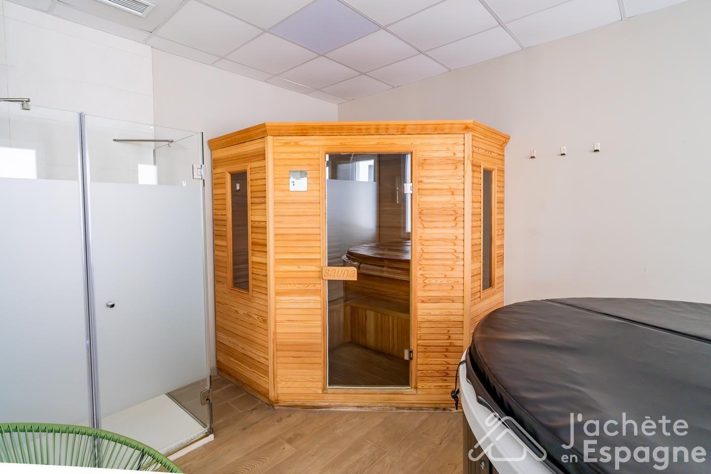 Duplex for Sale in Benalmádena