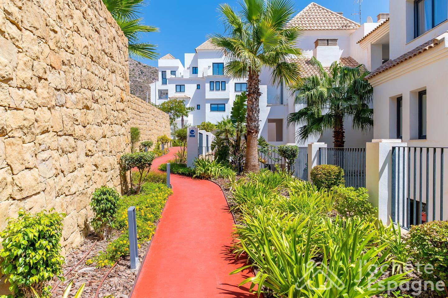 Duplex for Sale in Benalmádena