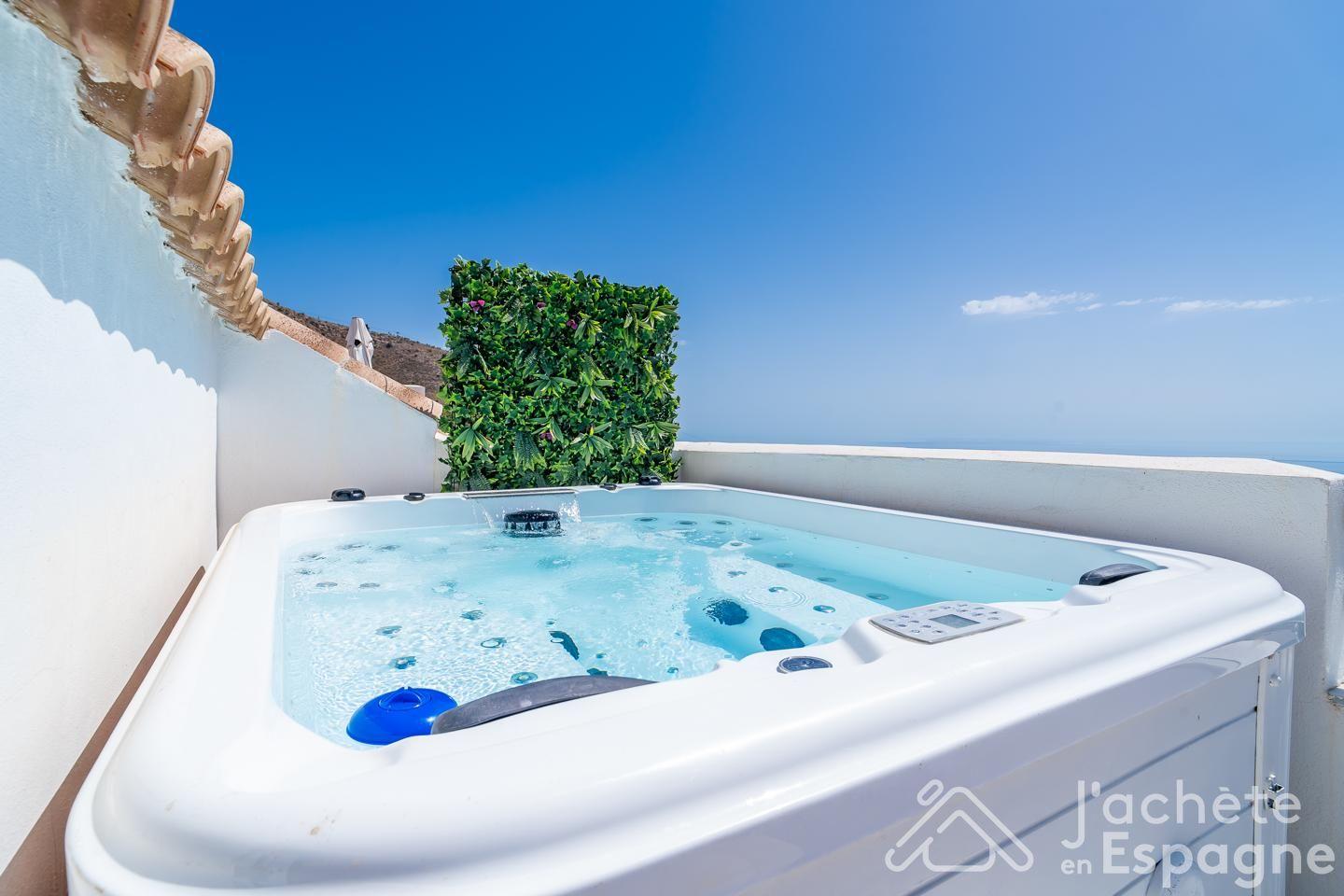Duplex for Sale in Benalmádena