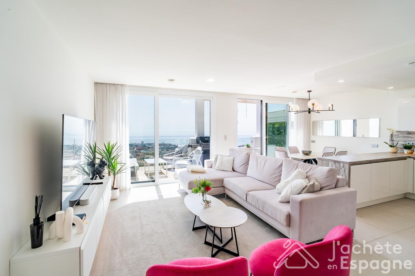 Duplex for Sale in Benalmádena