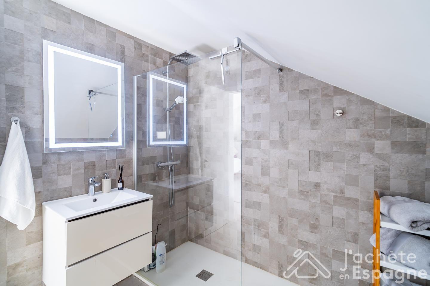 Duplex for Sale in Benalmádena