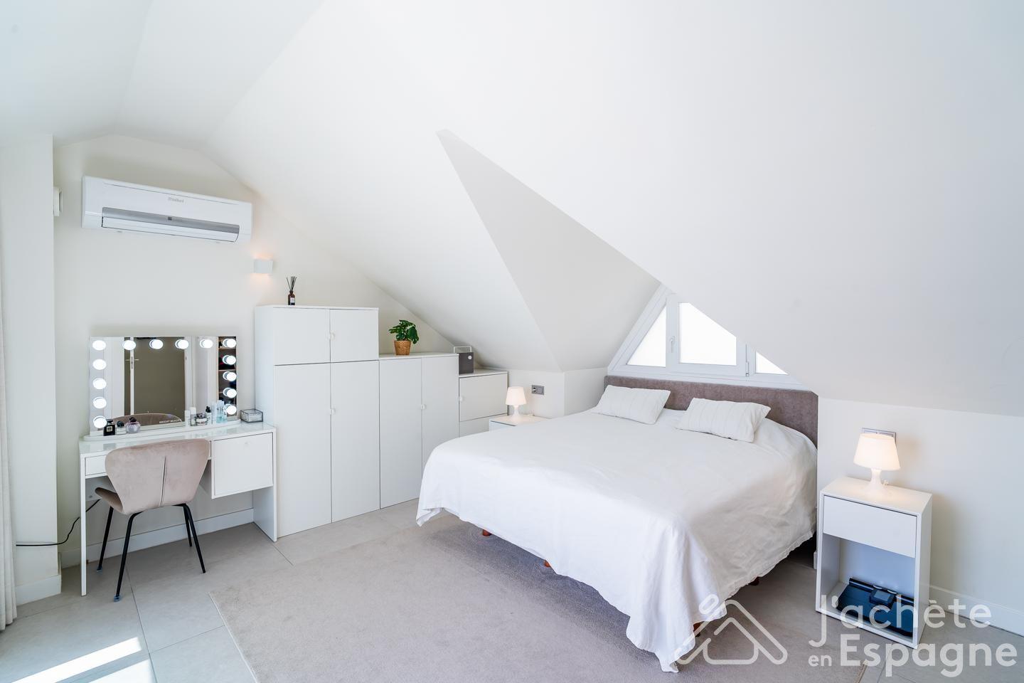 Duplex for Sale in Benalmádena
