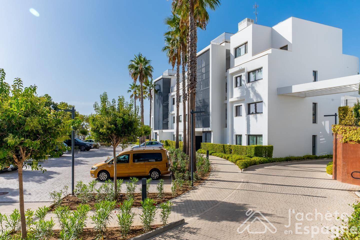 Flat for Sale in Fuengirola