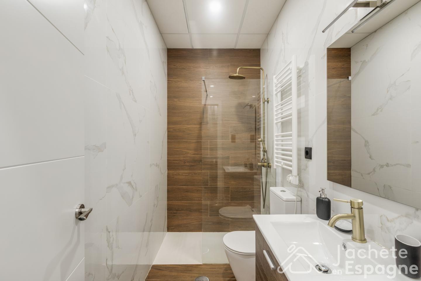 Flat for Sale in Madrid