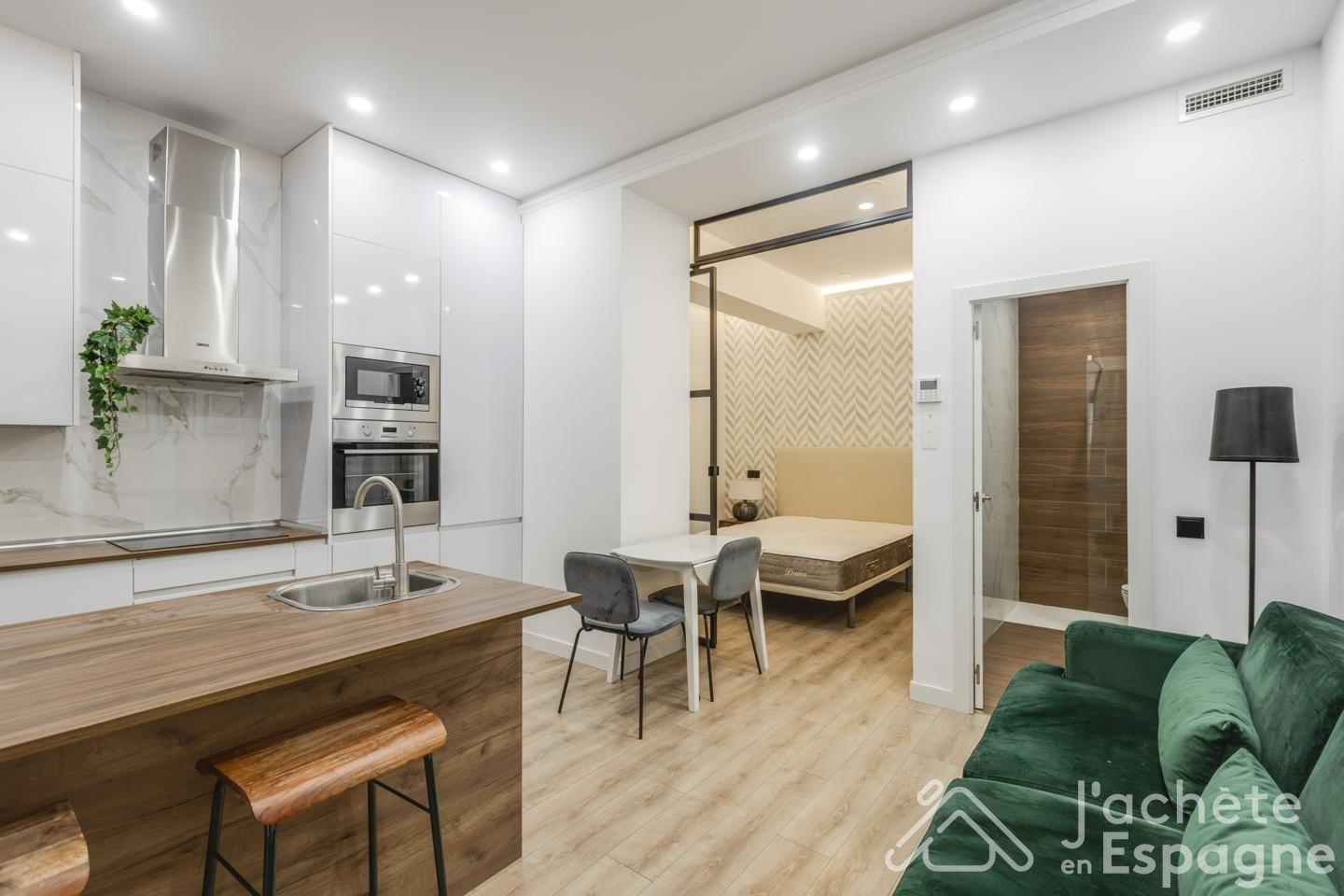 Flat for Sale in Madrid
