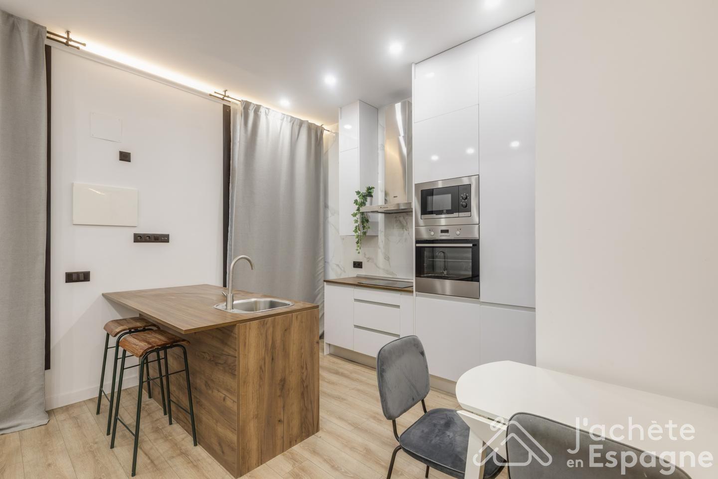Flat for Sale in Madrid
