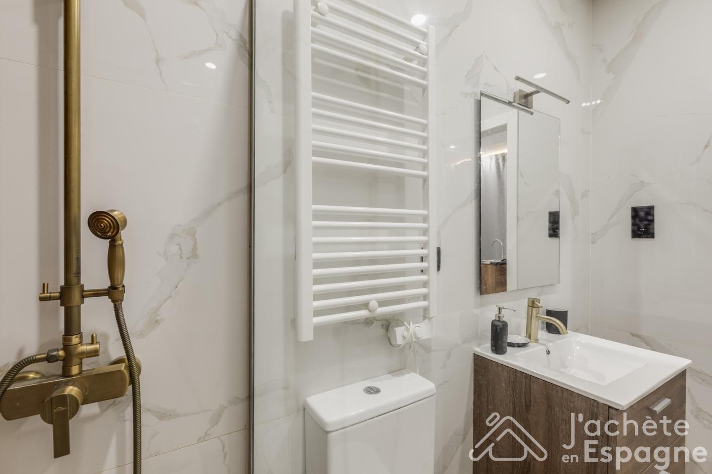 Flat for Sale in Madrid