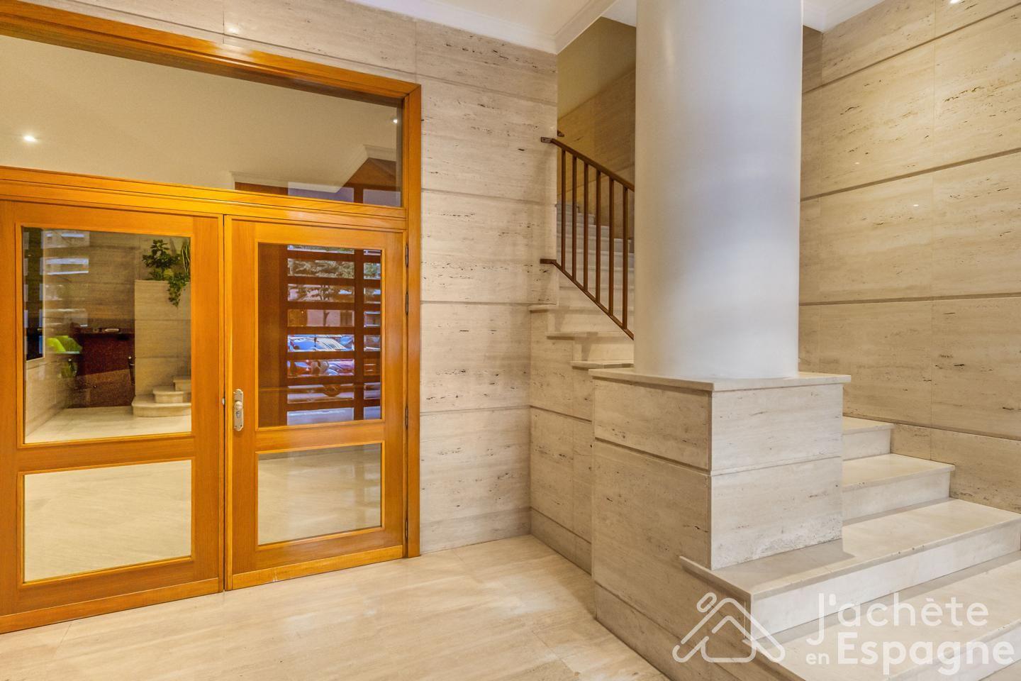 Flat for Sale in Valencia