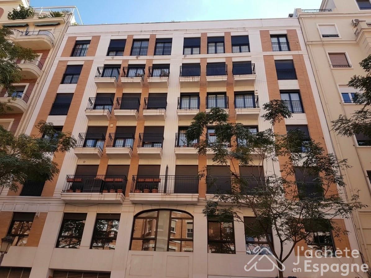 Flat for Sale in Valencia