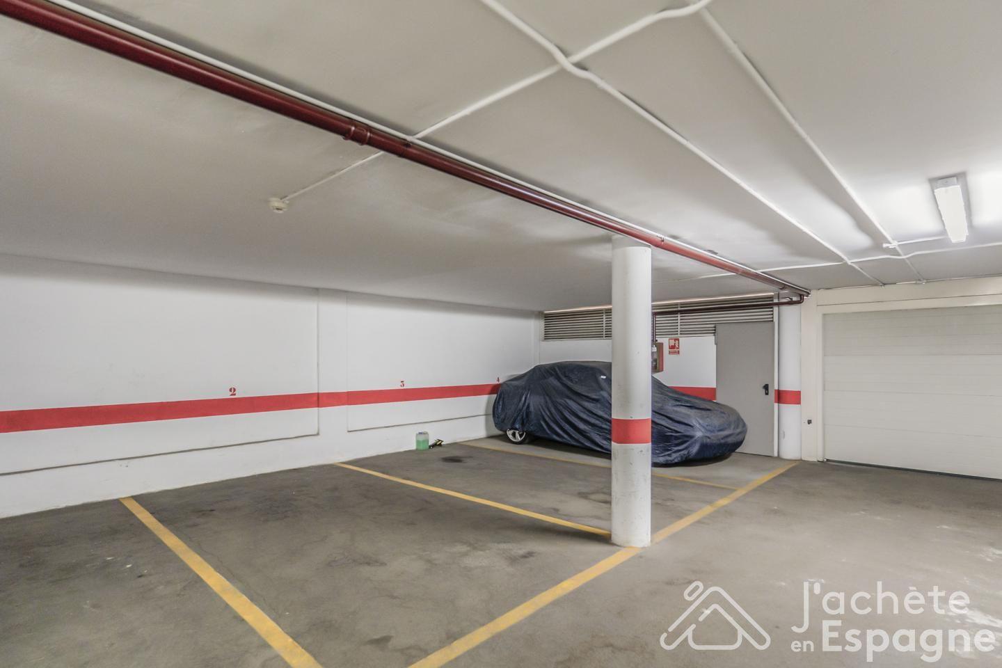 Flat for Sale in Valencia