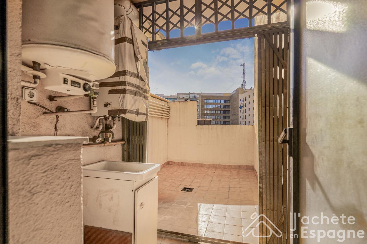 Flat for Sale in Valencia