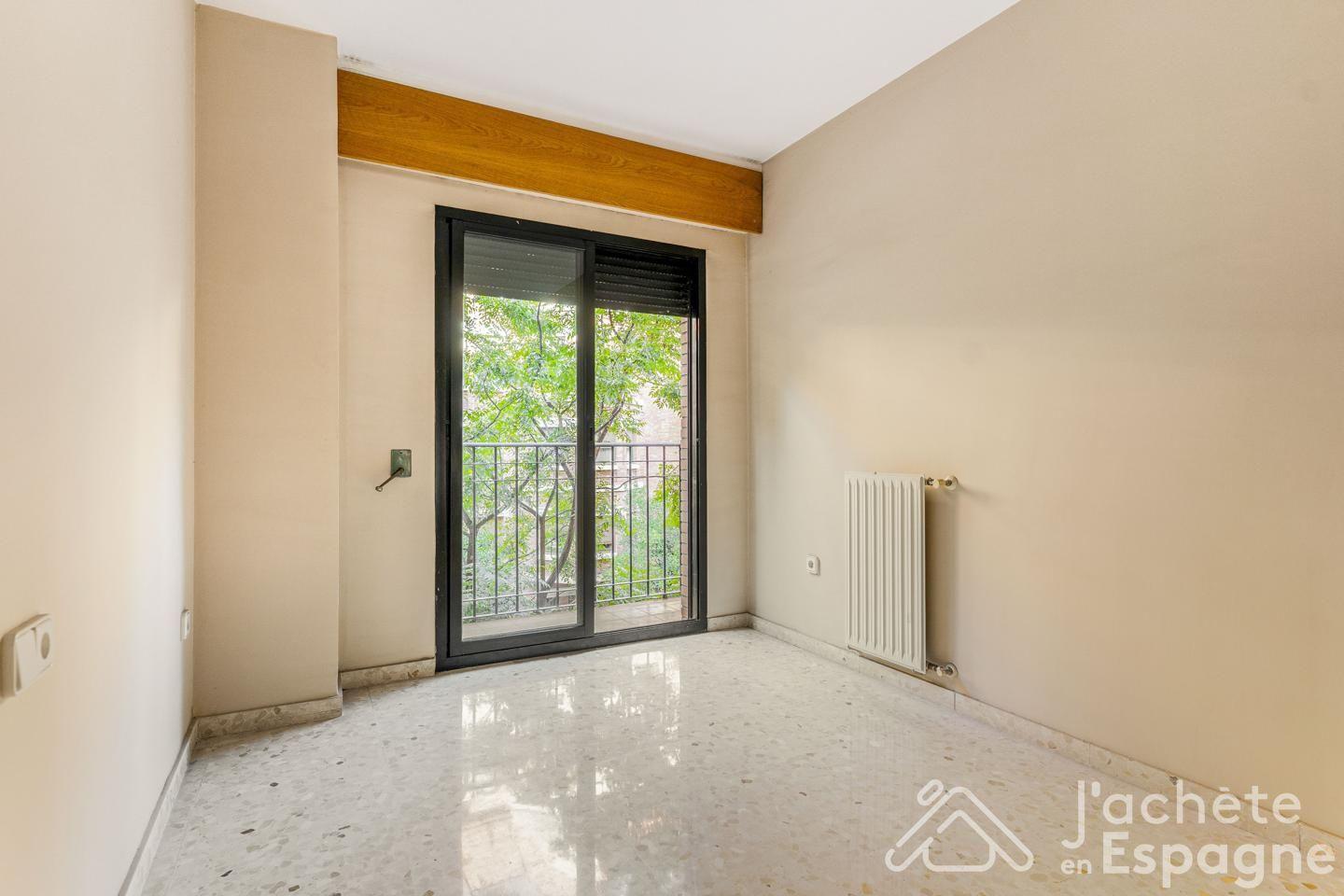Flat for Sale in Valencia