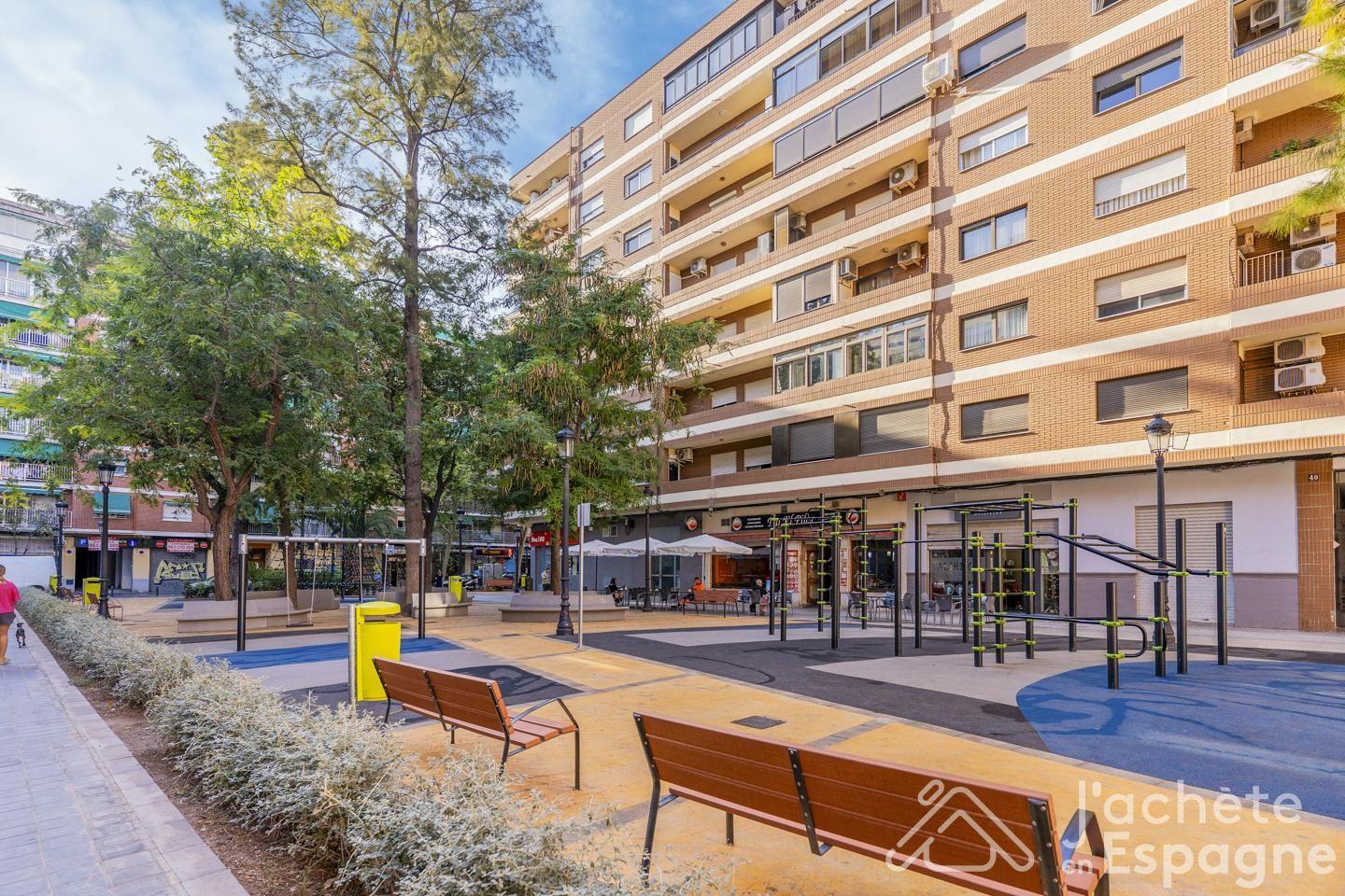 Flat for Sale in Valencia