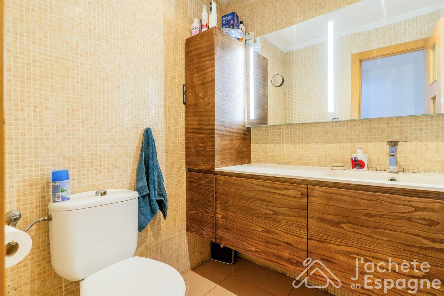 Flat for Sale in Valencia
