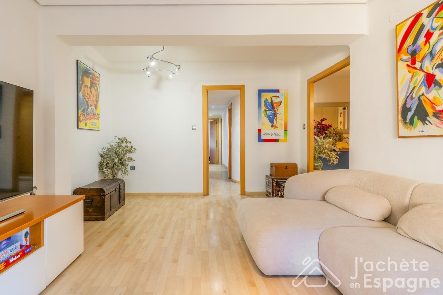 Flat for Sale in Valencia