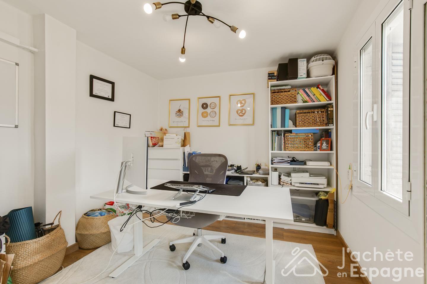 Flat for Sale in Barcelona