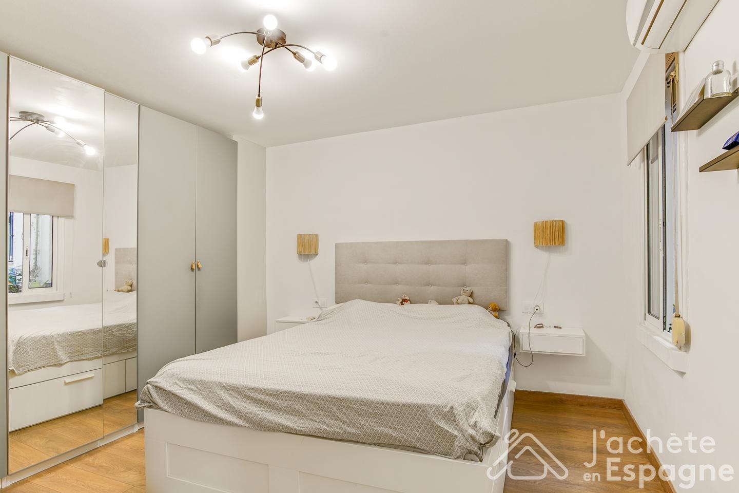 Flat for Sale in Barcelona